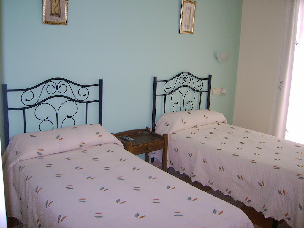Hostal Cabanas Carboneras de Guadazaon Room photo